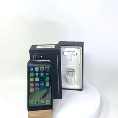 iPhone 7 128GB - Jet Black - Cellular Magician Certified Pre-Owned