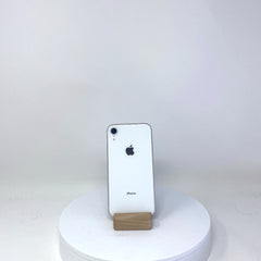 iPhone XR (2018) - 64 GB - White - Cellular Magician Cell Phone Certified