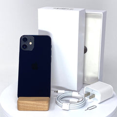 iPhone 12 Mini (2020) - 128 GB - Black - Cellular Magician Cell Phone Certified