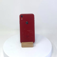 iPhone XR (2018) - 64 GB - Red - Cellular Magician Cell Phone Certified