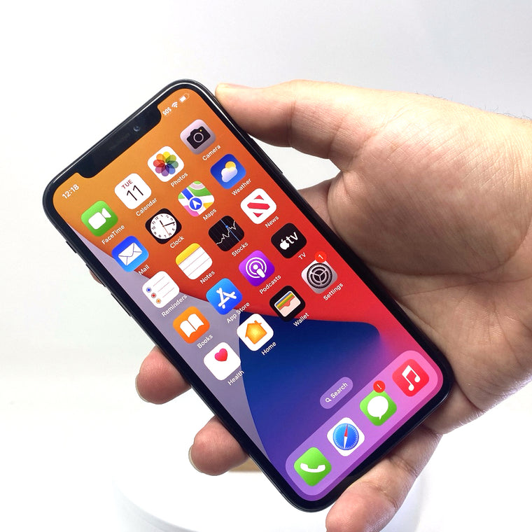 iPhone X (2017) - 256 GB - Space Grey - Cellular Magician Cell Phone Certified
