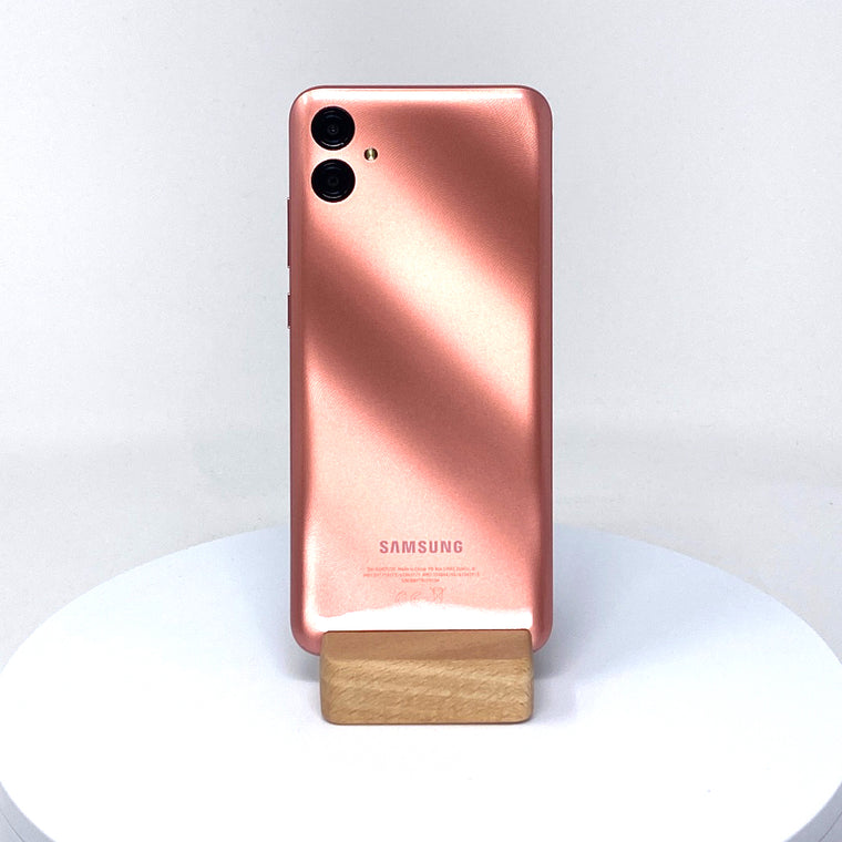 Samsung A04e 32GB - Copper - [Not Compatible with Freedom] - Cellular Magician Certified Pre-Owned